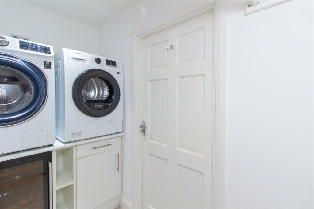 Utility Room.jpg