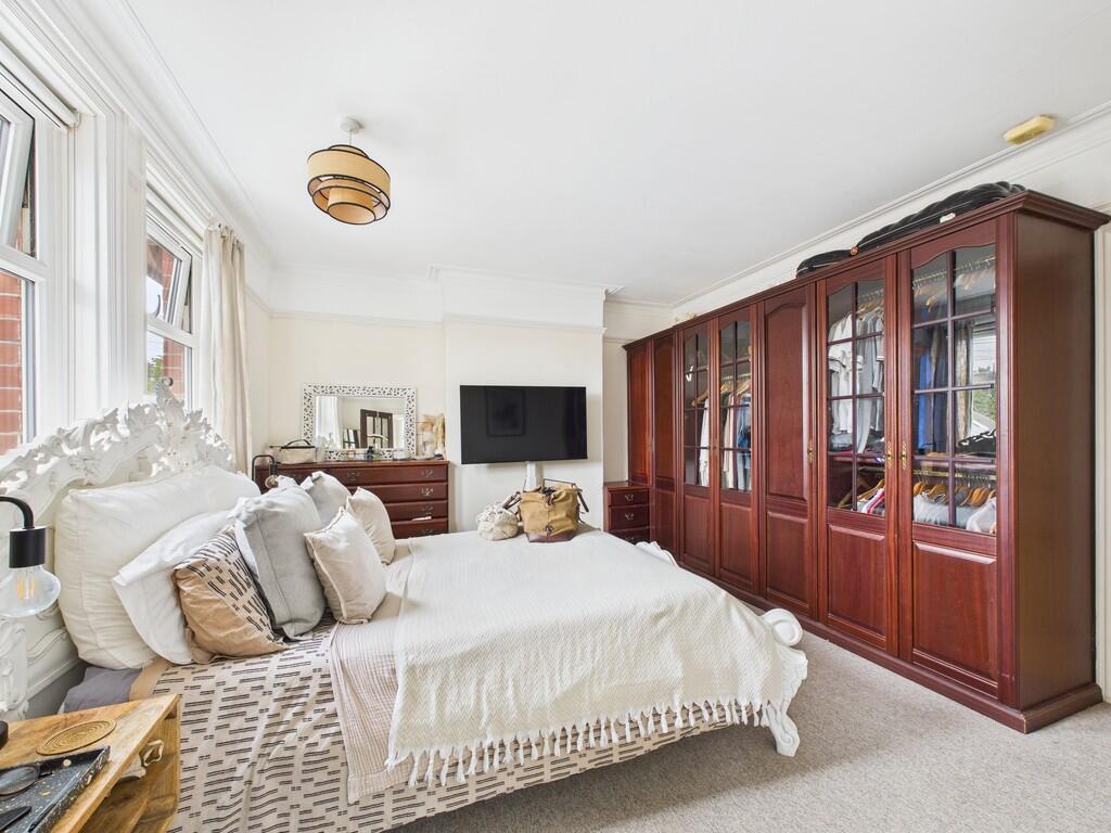 CAM03519G0-PR0381...