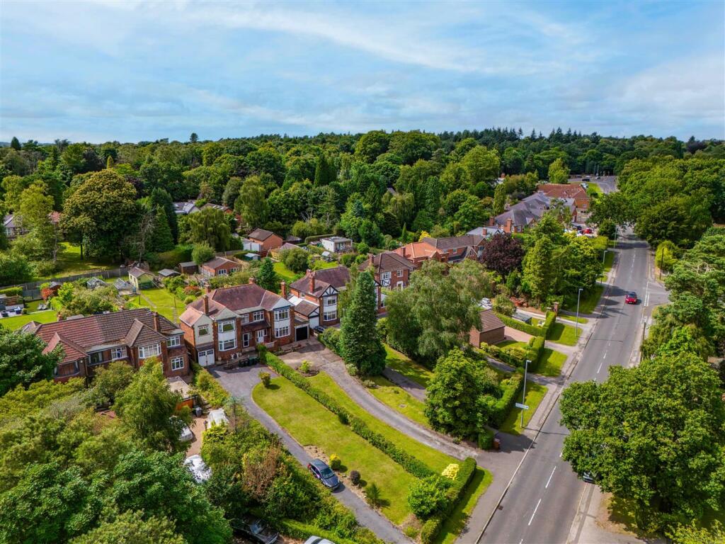 30 Longdale Lane-33.jpg