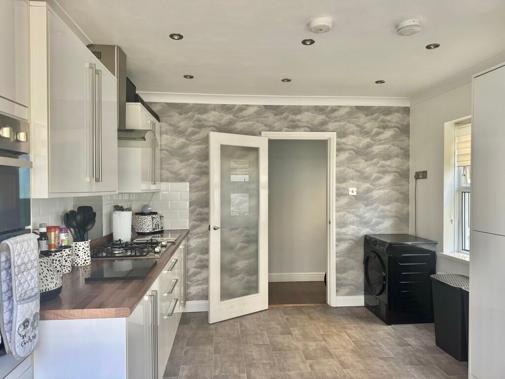 kitchen breakfast...