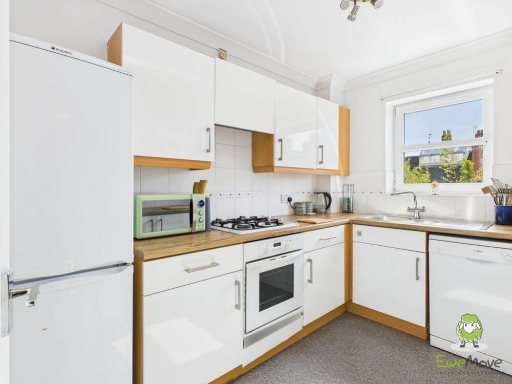 Kitchen Emily Dimelow Ewemove Whitchurch and Nantw