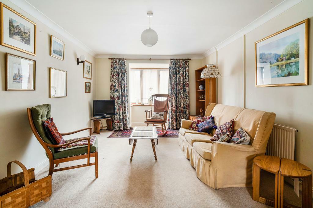 321881 70A Copt Elm Road - (4).jpg
