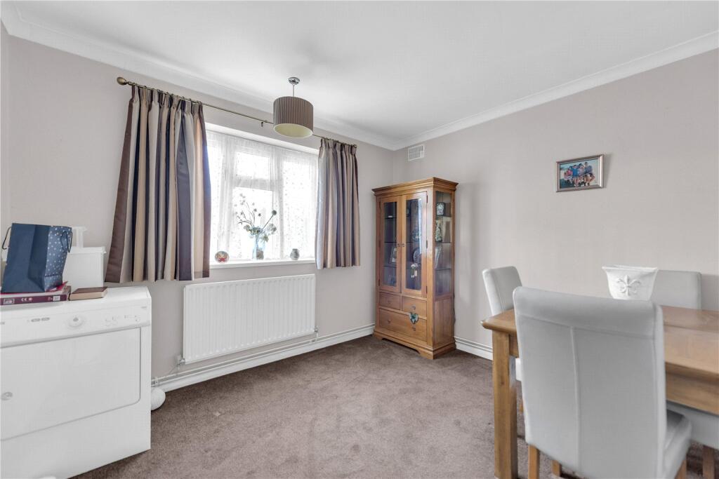 Bristow Road, Bexleyheath, Kent, DA7