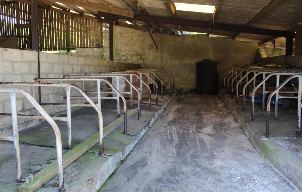 Former Abreast Parlour &amp; Dairy: