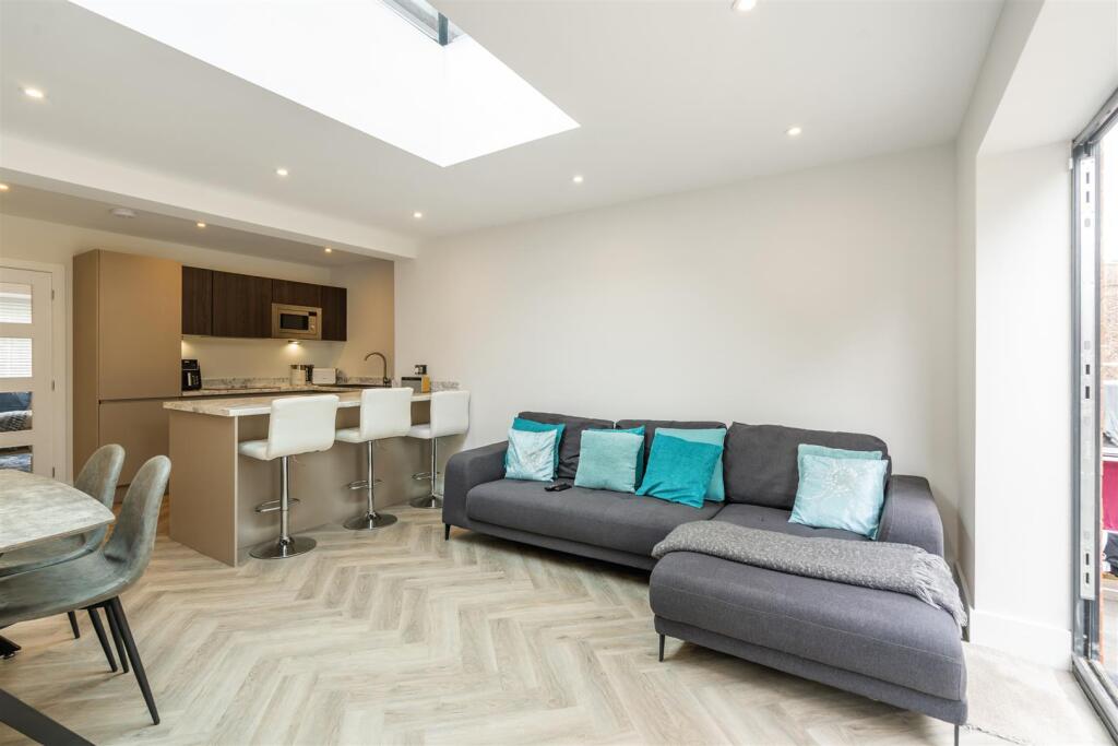 106 Cranmore Boulevard_10.jpg