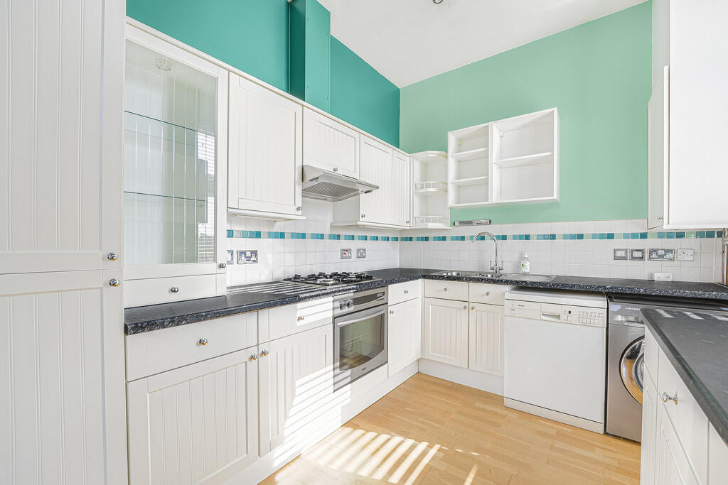 Kitchen (2)