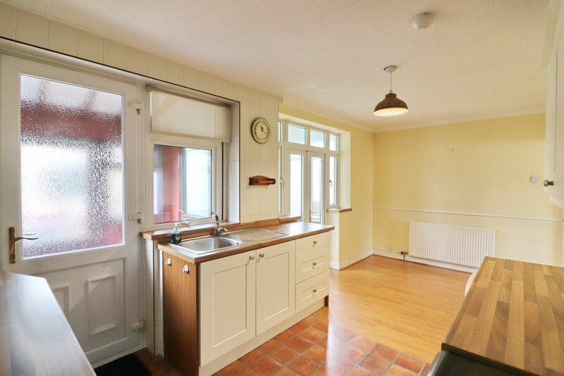 Kitchen/Dining