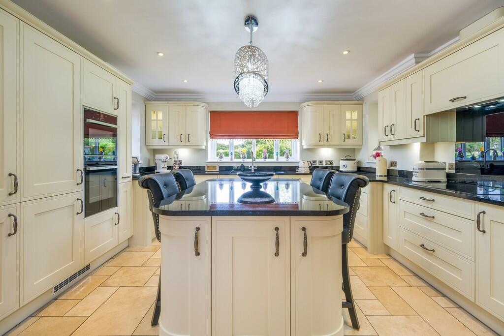 1440px-Brookside ...