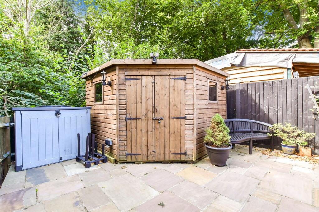 Workshop/Outbuildings