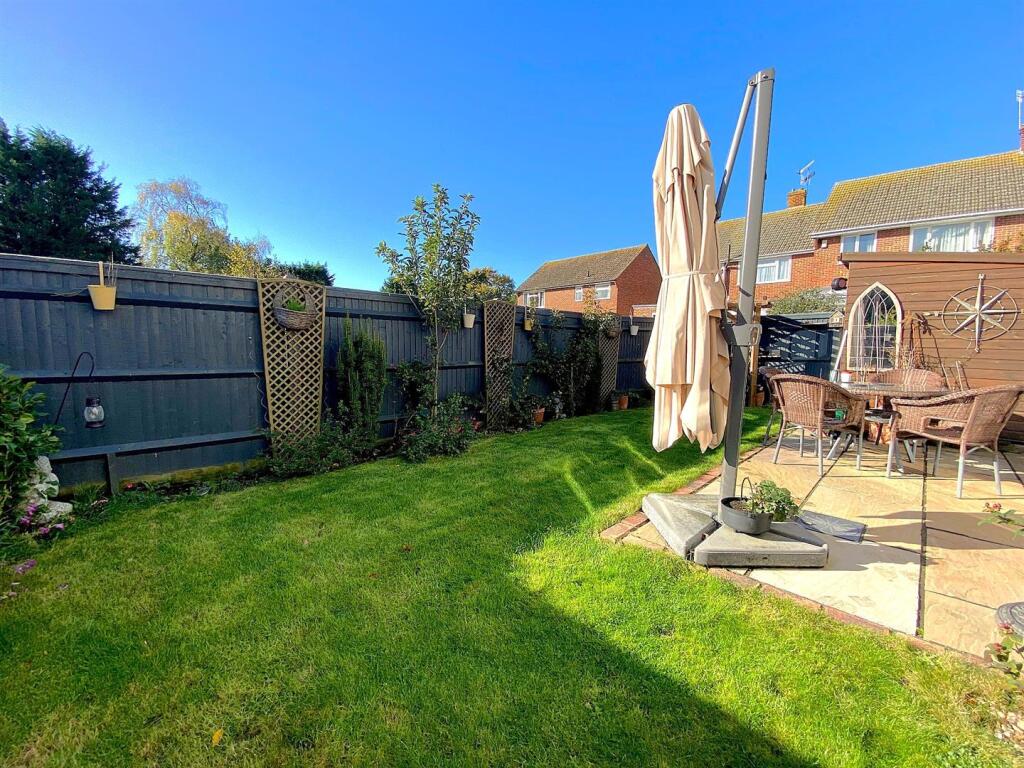 56C Haslam Crescent - Garden2.jpg