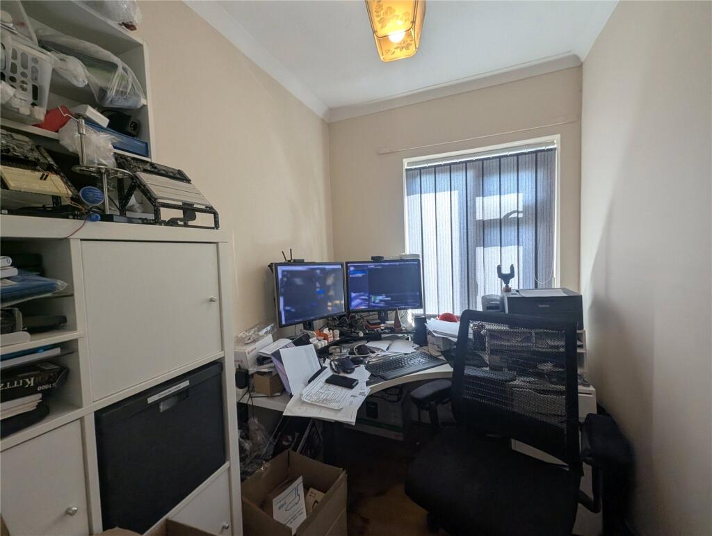 Bedroom 3/Office