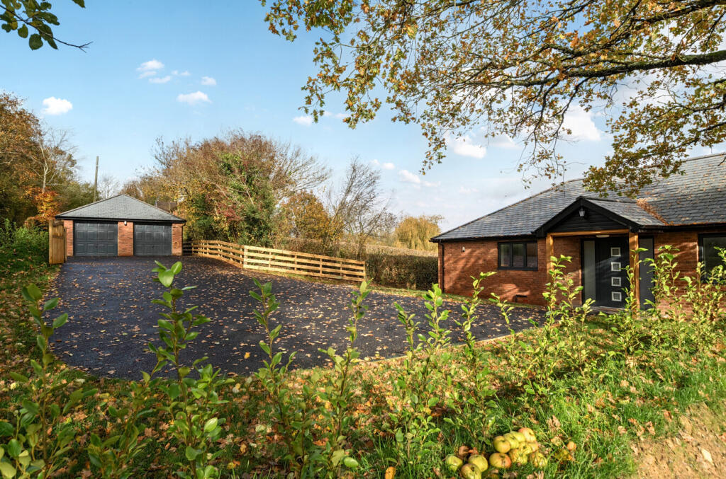 1376849-3-6911e1b...