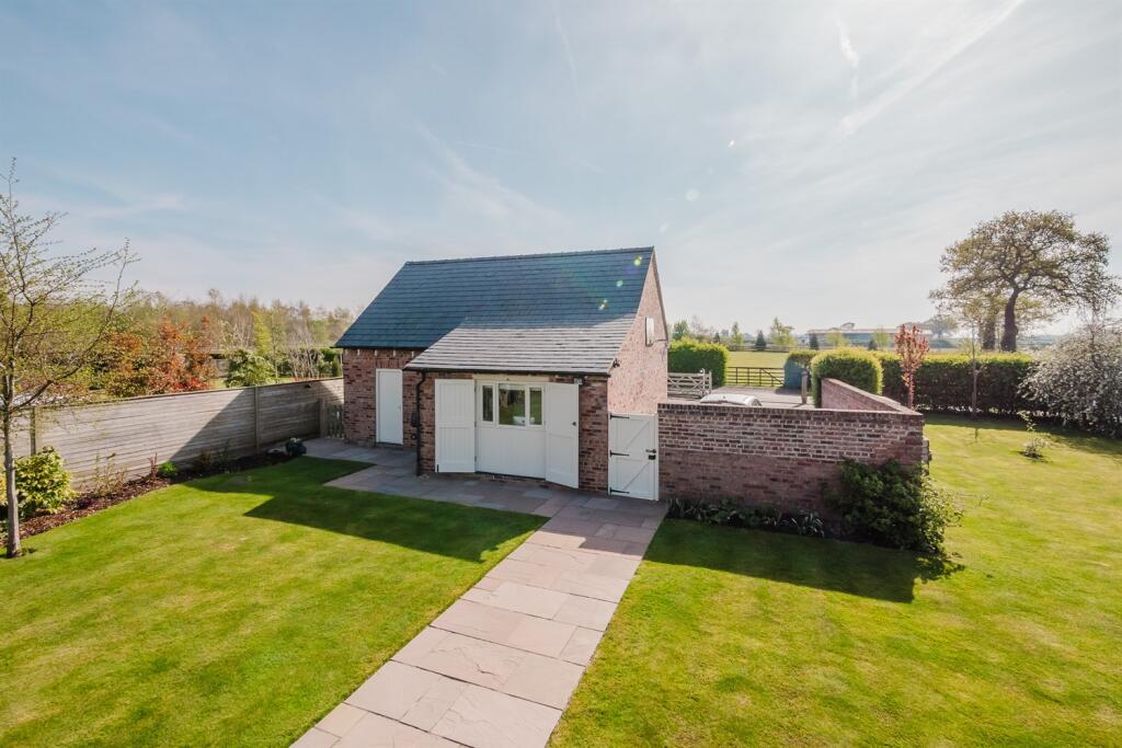 Detached Self-Contai