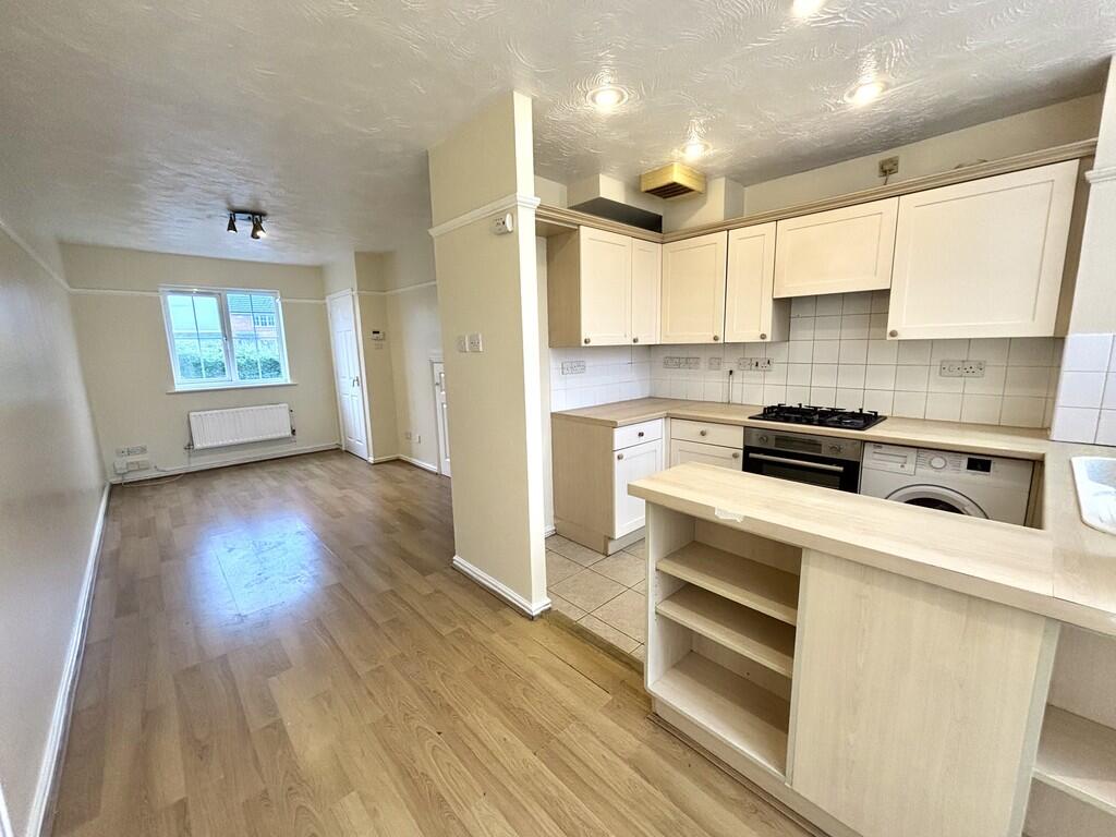 Living/Dining are...