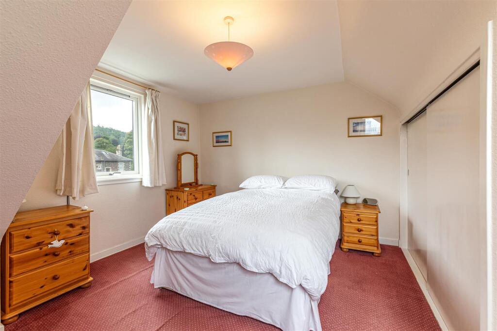 9 Douglas Place Galashiels 30.jpg