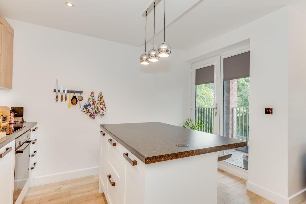 OPEN PLAN KITCHEN/LIVING ROOM