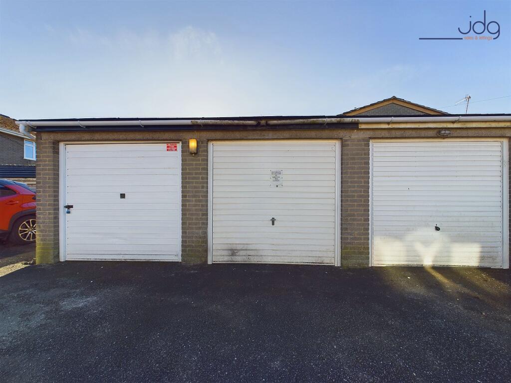 Parking With Garage