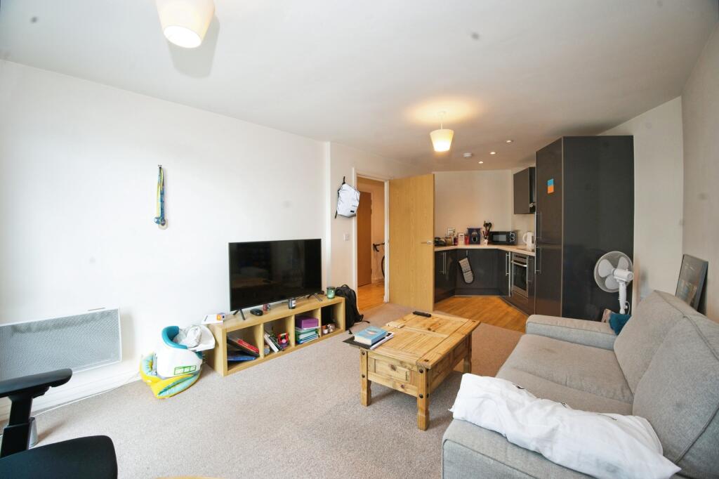 Living/Dining Area