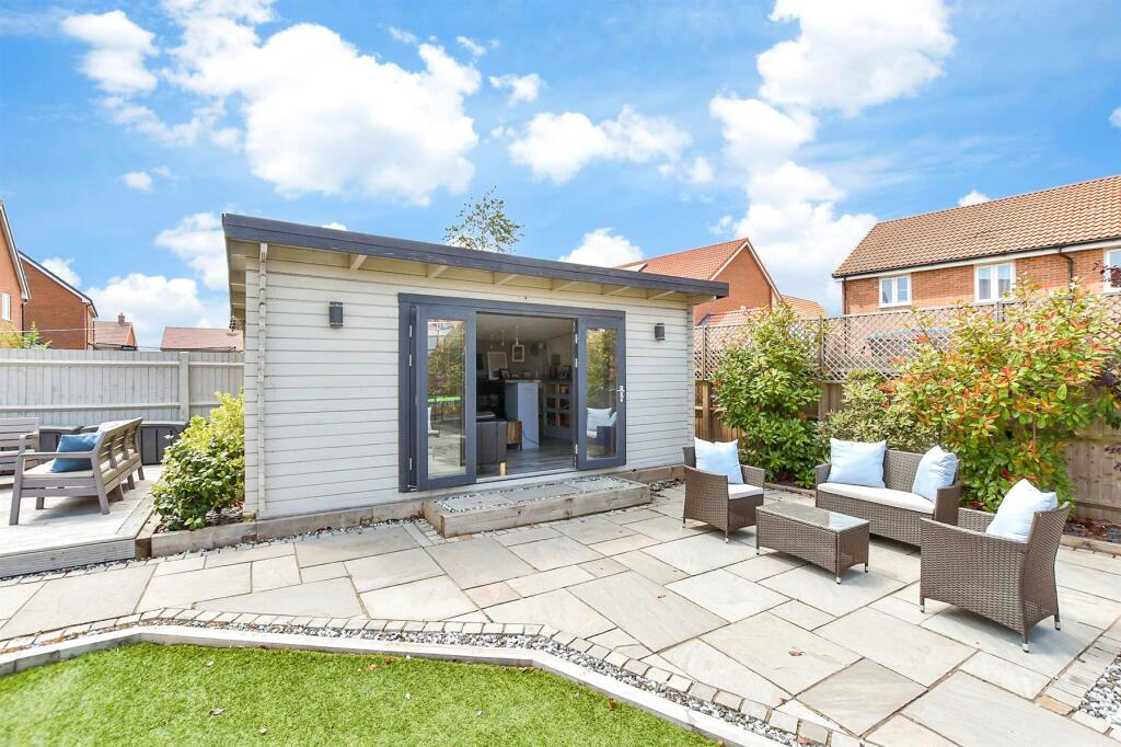 Workshop/Outbuildings