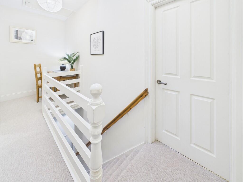 CAM02089G0-PR0495...