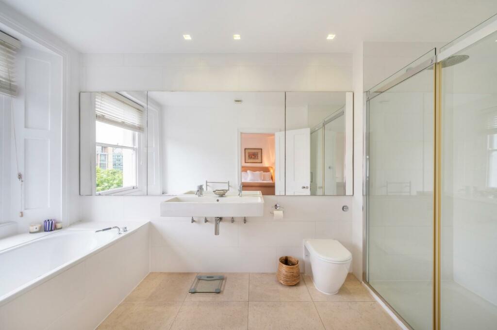 bathroom(1).jpg
