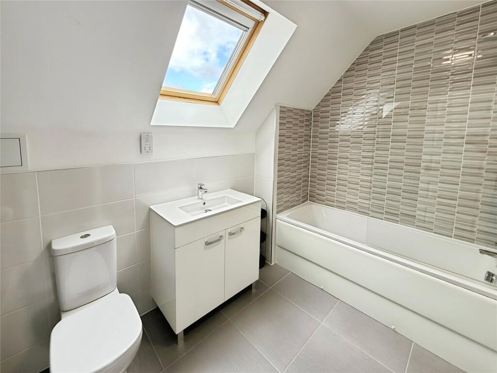 En-Suite 2
