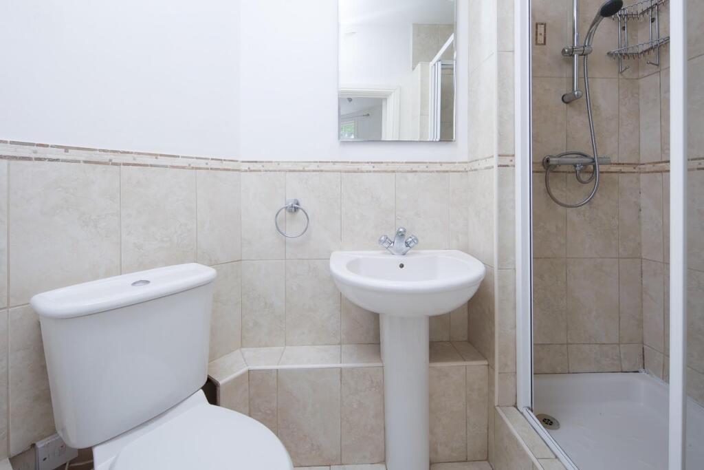 Flat 1 at 10-12 Portland Place CV32-13.jpg