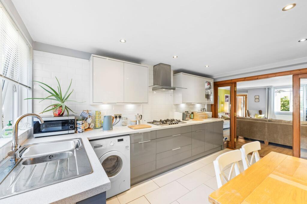 Fitted Kitchen/Dining Room