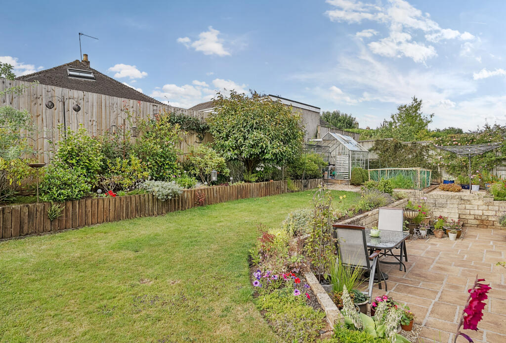 1327201-4-6881fe7...