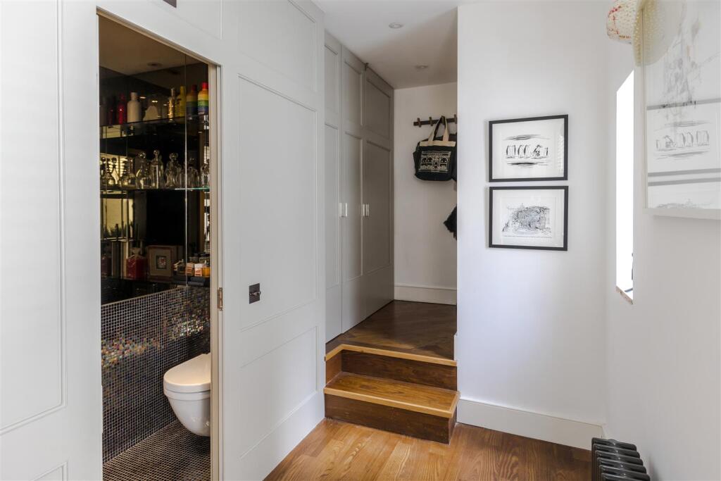 Hallway--1.jpg