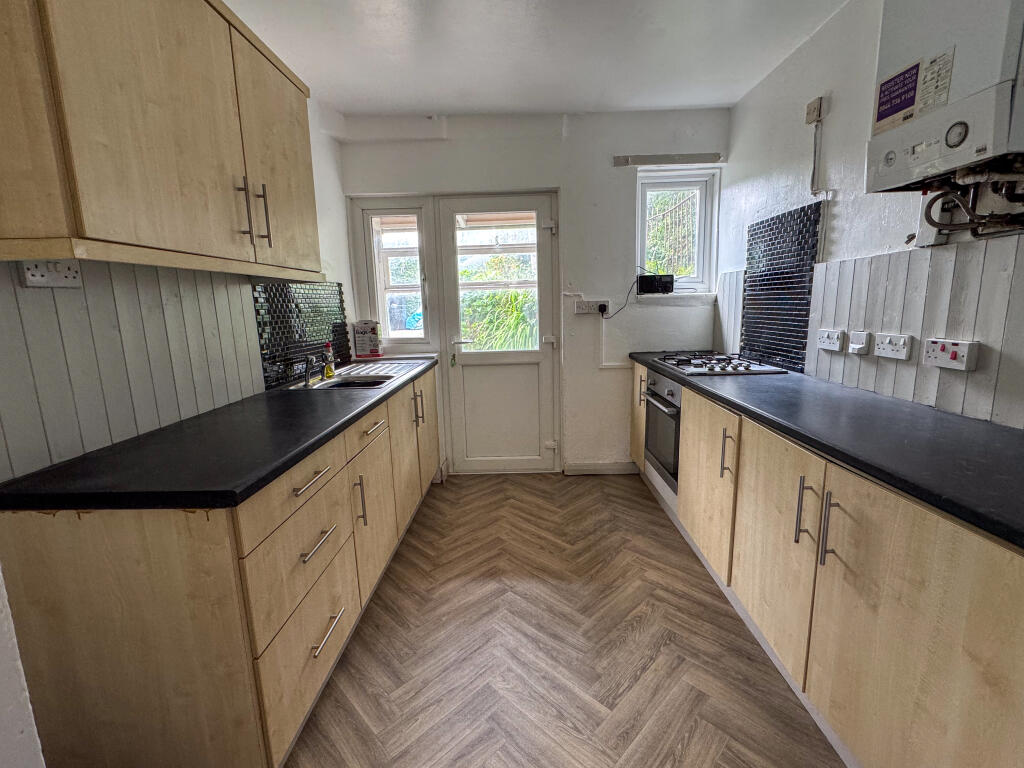 GILFACHROAD-08 T202506301957.jpg