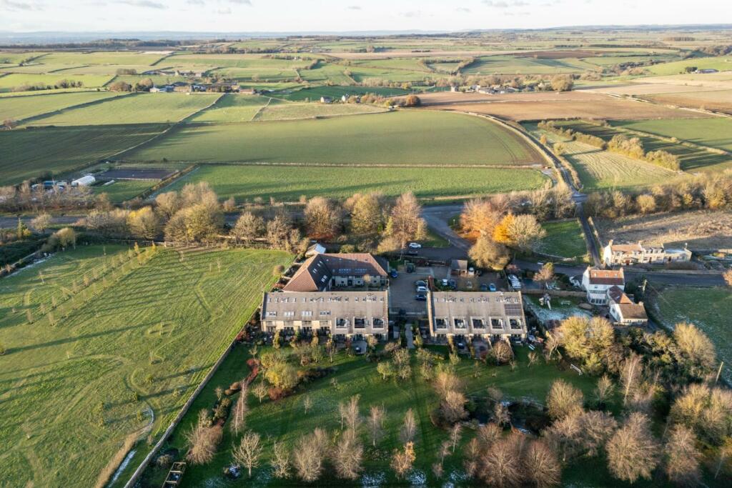 18 Home Barns, Marshfield, SN14 8JN - Aerial-3.jpg