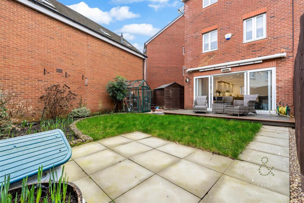 Ffordd Nowell, Hern Crabtree (12).jpeg