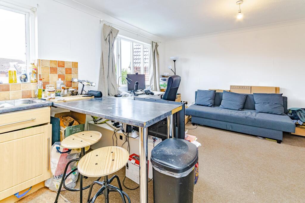 Kitchen/Lounge