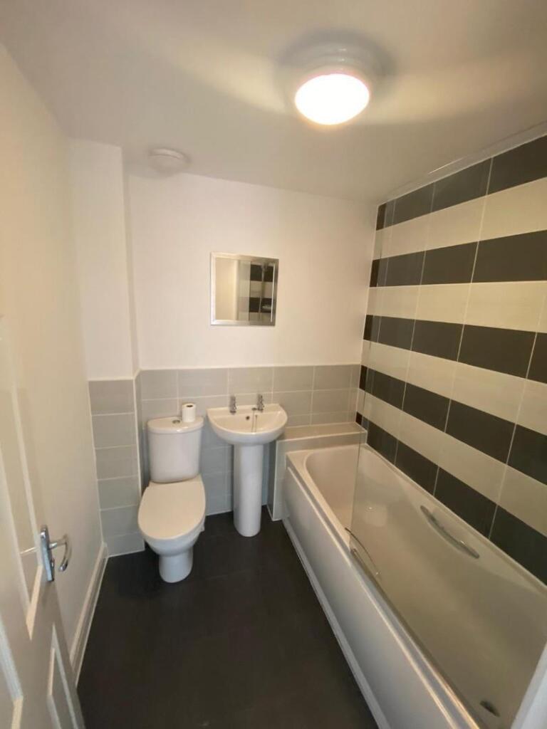 WhatsApp Image 2025-05-24 at 18.42.15.jpeg