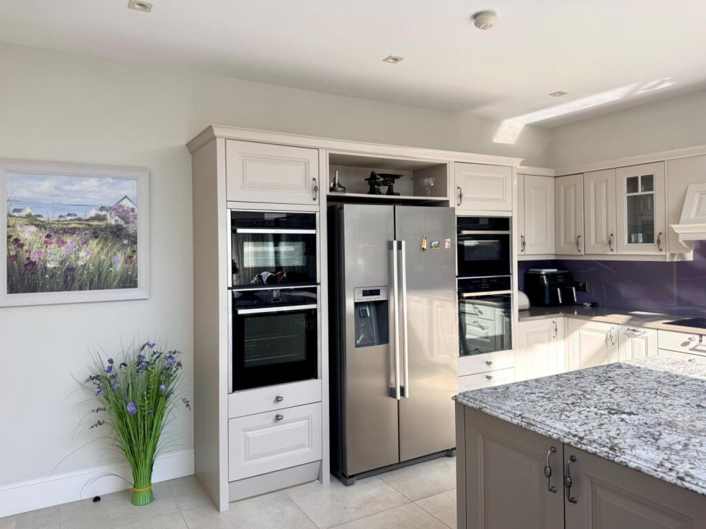 Apartment 1 - Kitchen/Dining Room