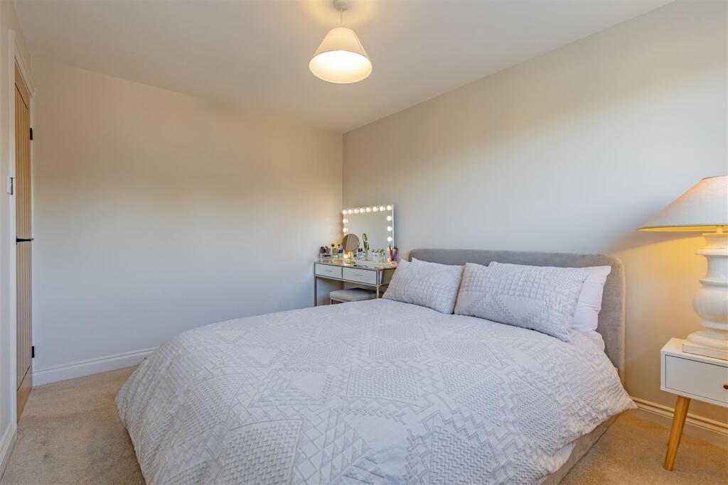 Bedroom 2-4.jpg