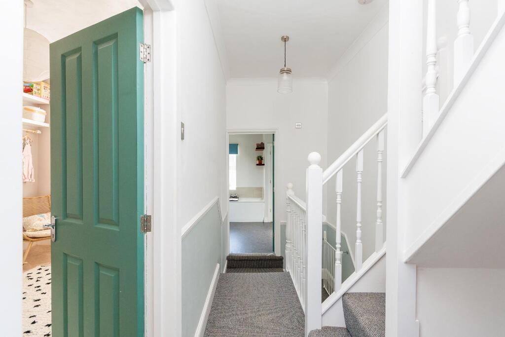 3B4RSV - Landing A.jpg