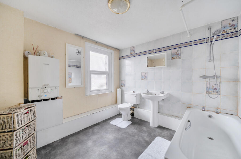 1392763136943fe5695e04