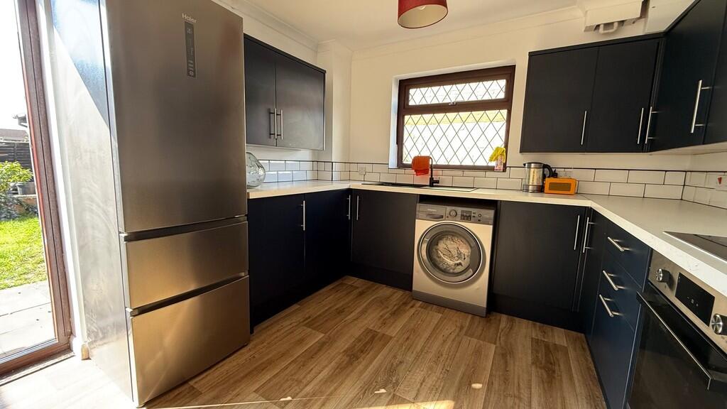 Kitchen 1