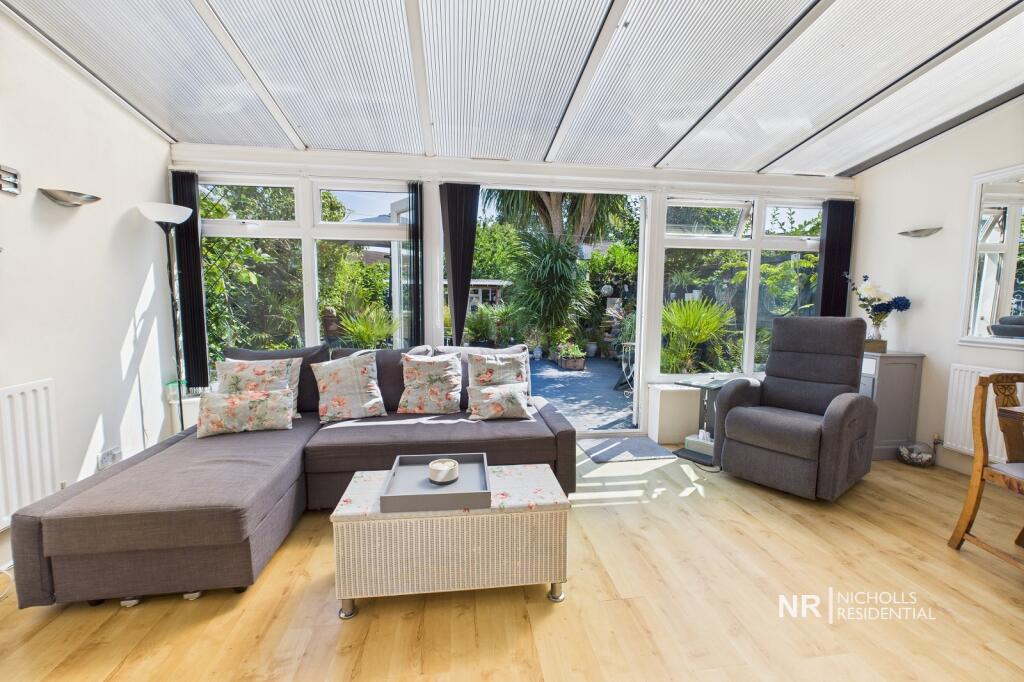 Conservatory/Family Room