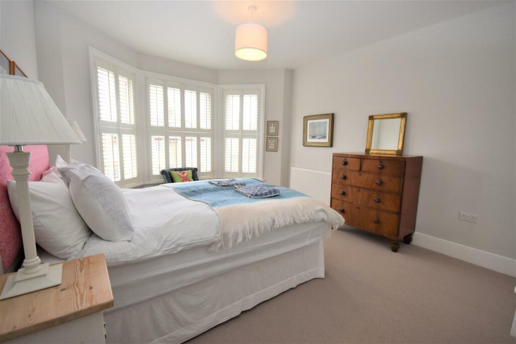 Bedroom 2.JPG