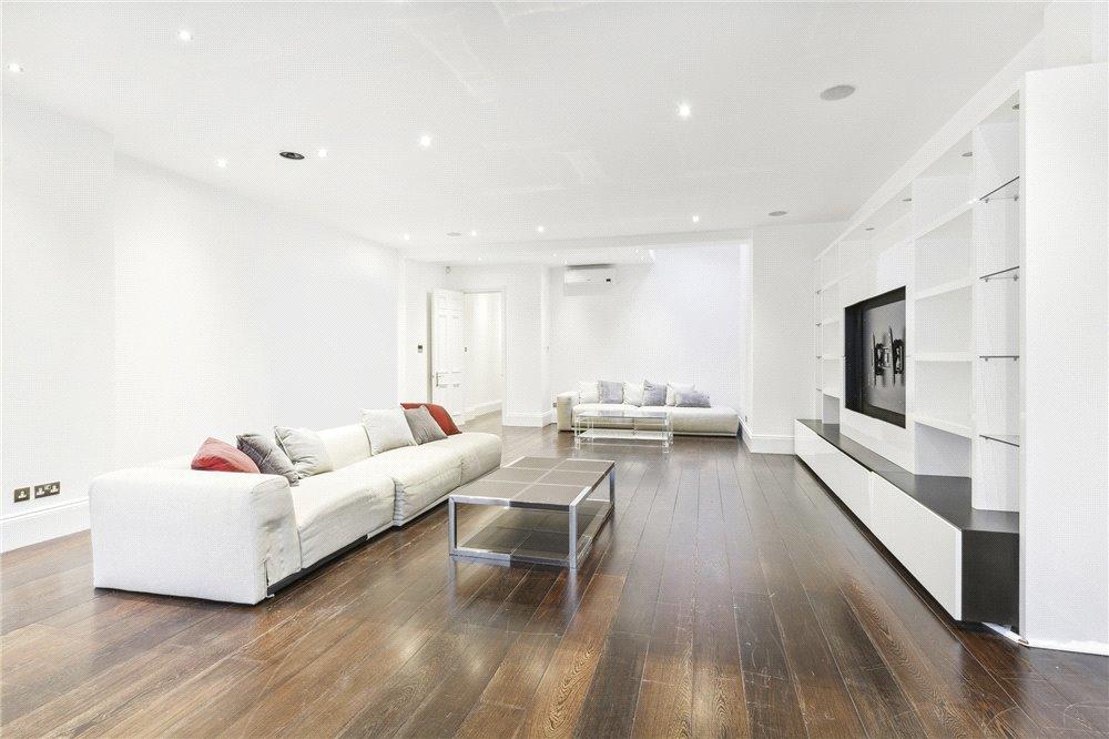 Entertainment Room