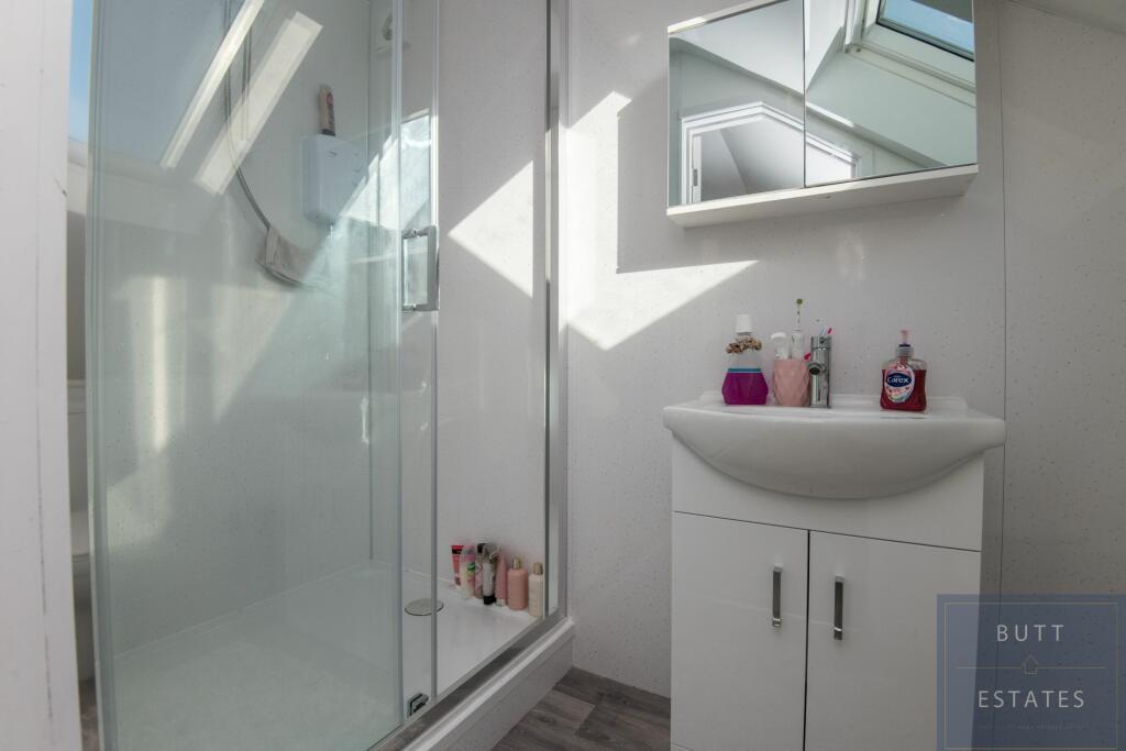 Master En-Suite