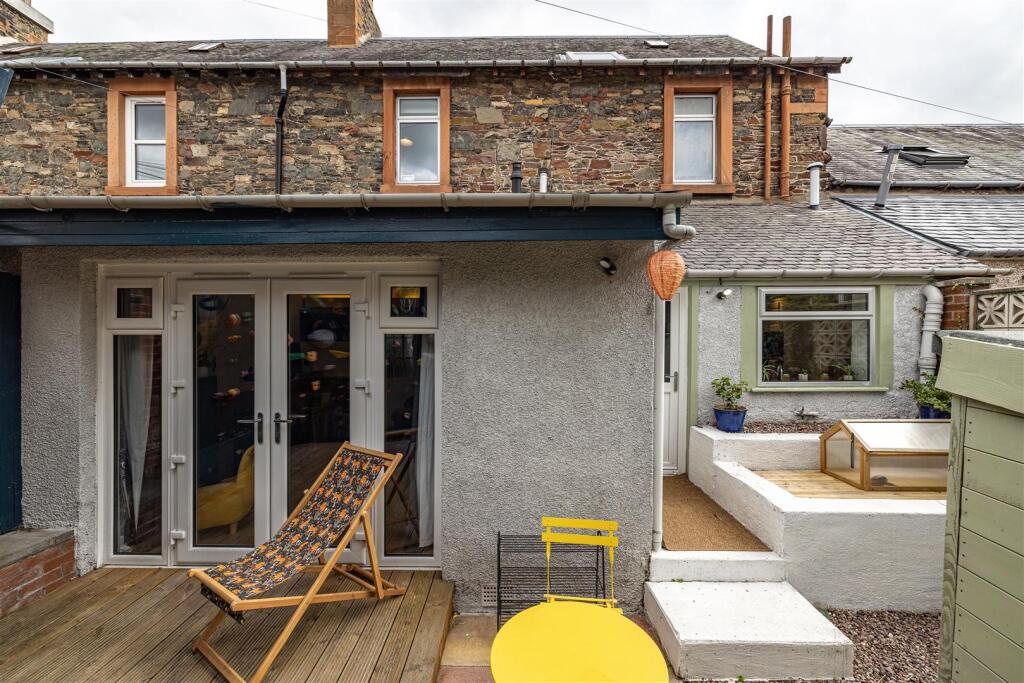 12 Elm Row Galashiels 43.JPG