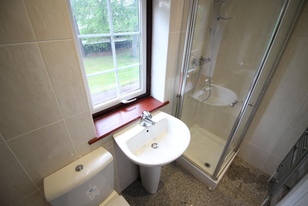 Duplex Flat, Greenac