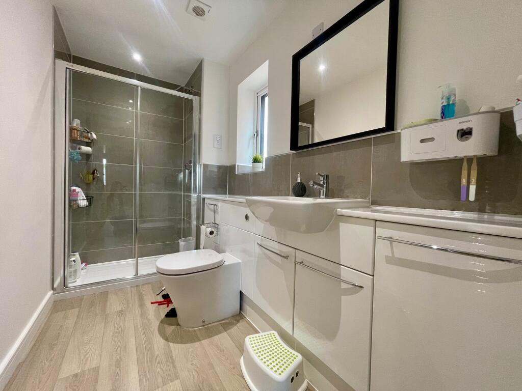 En-suite Bathroom