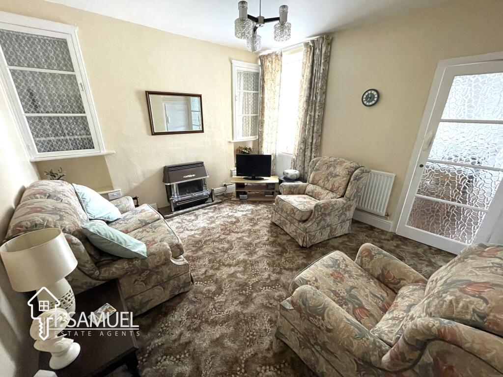 Reception room 2b.JPG