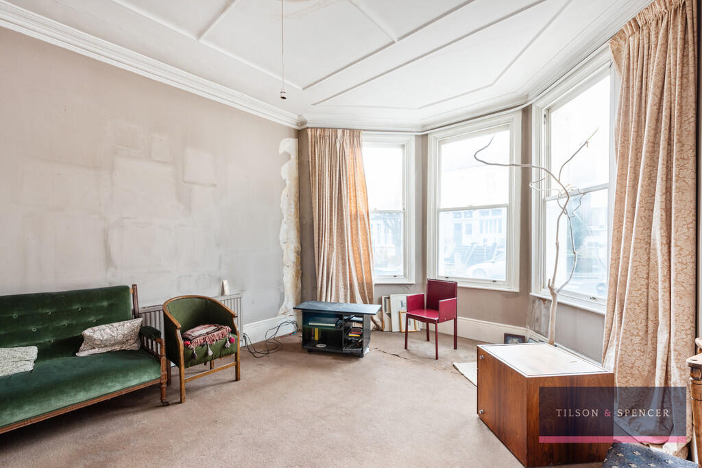 Through Lounge