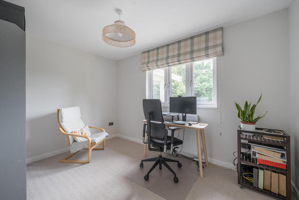 1312294-19-685bff...